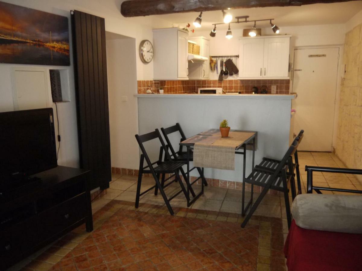 אנטיב Vieille Ville 1 - Luca'S Apartment, 1 Bedroom, Max 2 Adults And 2 Kids מראה חיצוני תמונה
